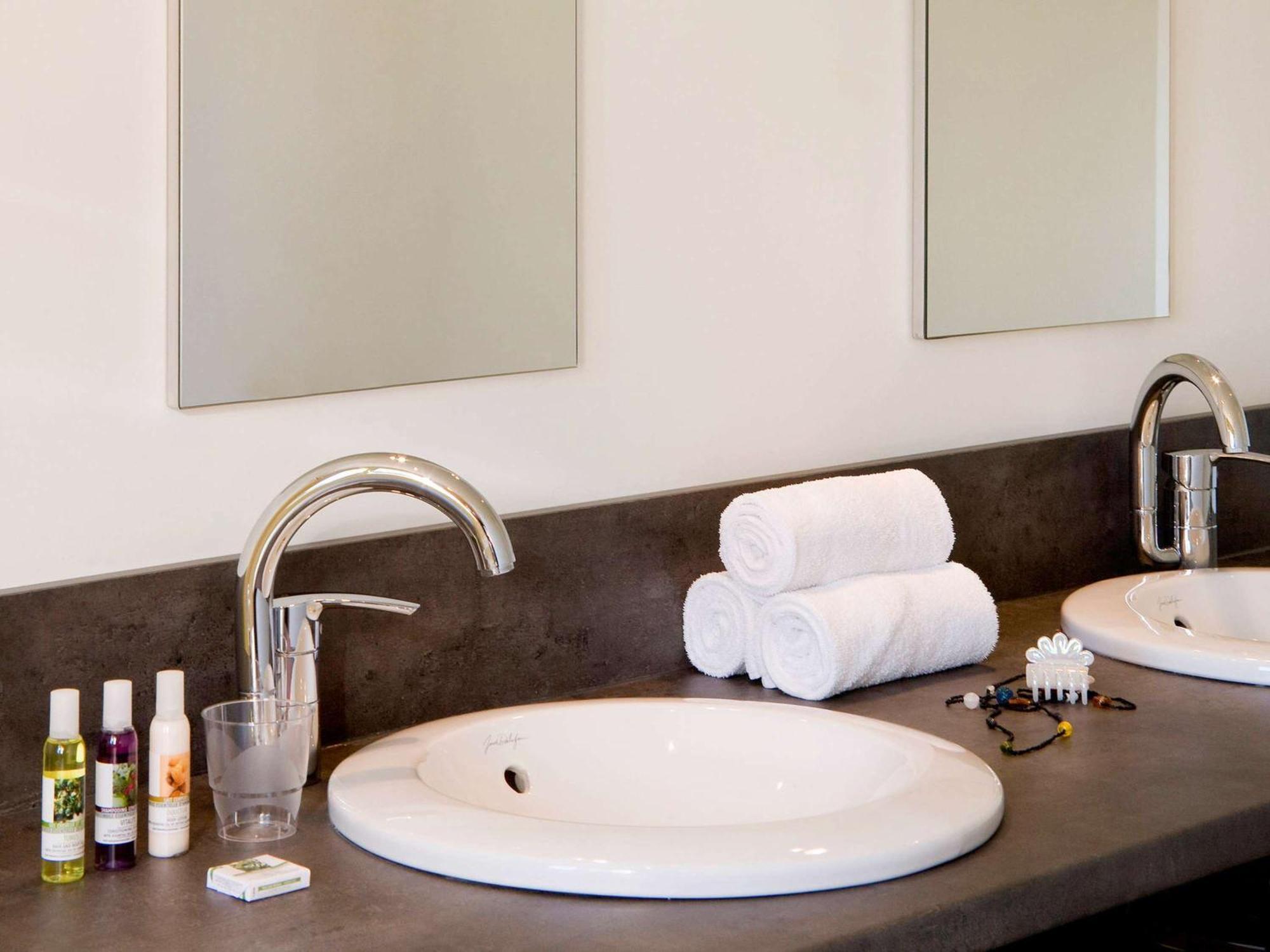Hotel Mercure Aix-en-provence Sainte-victoire 4*