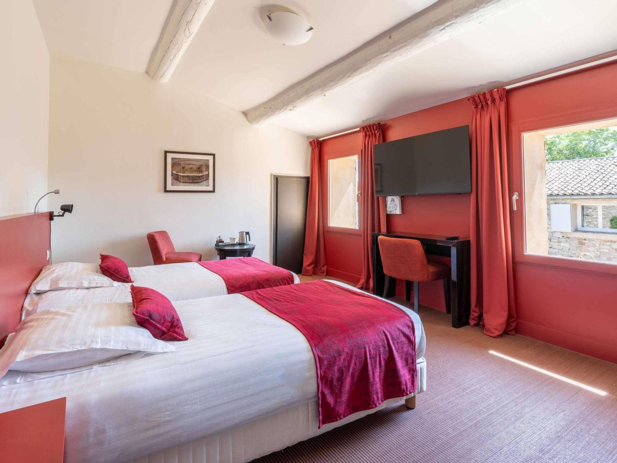 Mercure Aix-en-provence Sainte-victoire Châteauneuf-le-Rouge